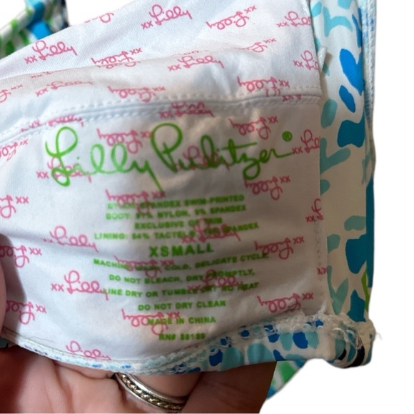 EUC - Lilly Pulitzer - Let’s Cha Cha Swim Top - size XS - Picture 3 of 5
